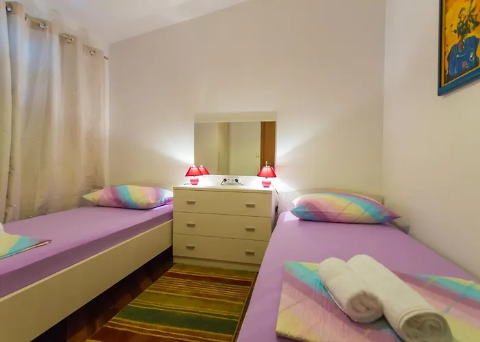 아파트 Sun & Sky - Two Bedroom With Balcony And Sea View