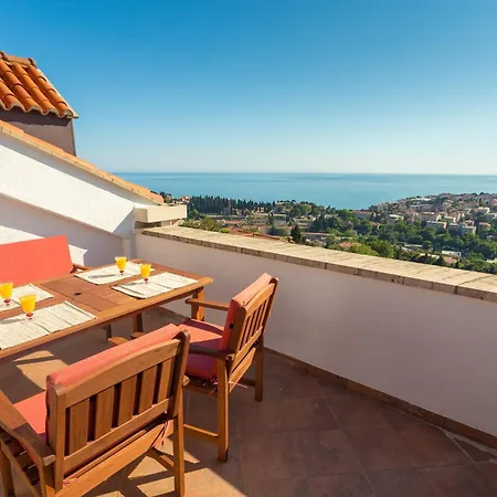 Sun & Sky - Two Bedroom With Balcony And Sea View Lägenhet Dubrovnik