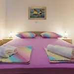 Sun & Sky - Two Bedroom With Balcony And Sea View Apartment